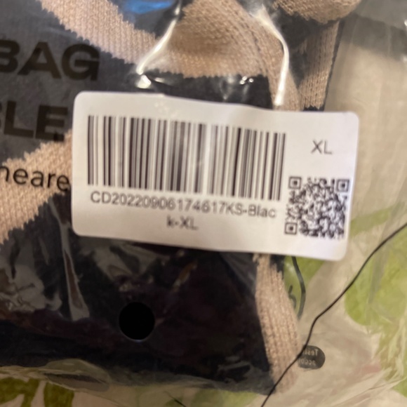 Psychedelic pullover sweater. - Picture 5 of 5